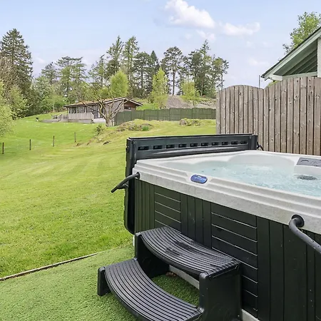 Maple - Woodland * ボウネス＝オン＝ウィンダミア